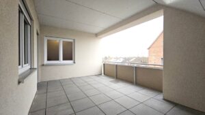 Riesiger Balkon mit Südausrichtung